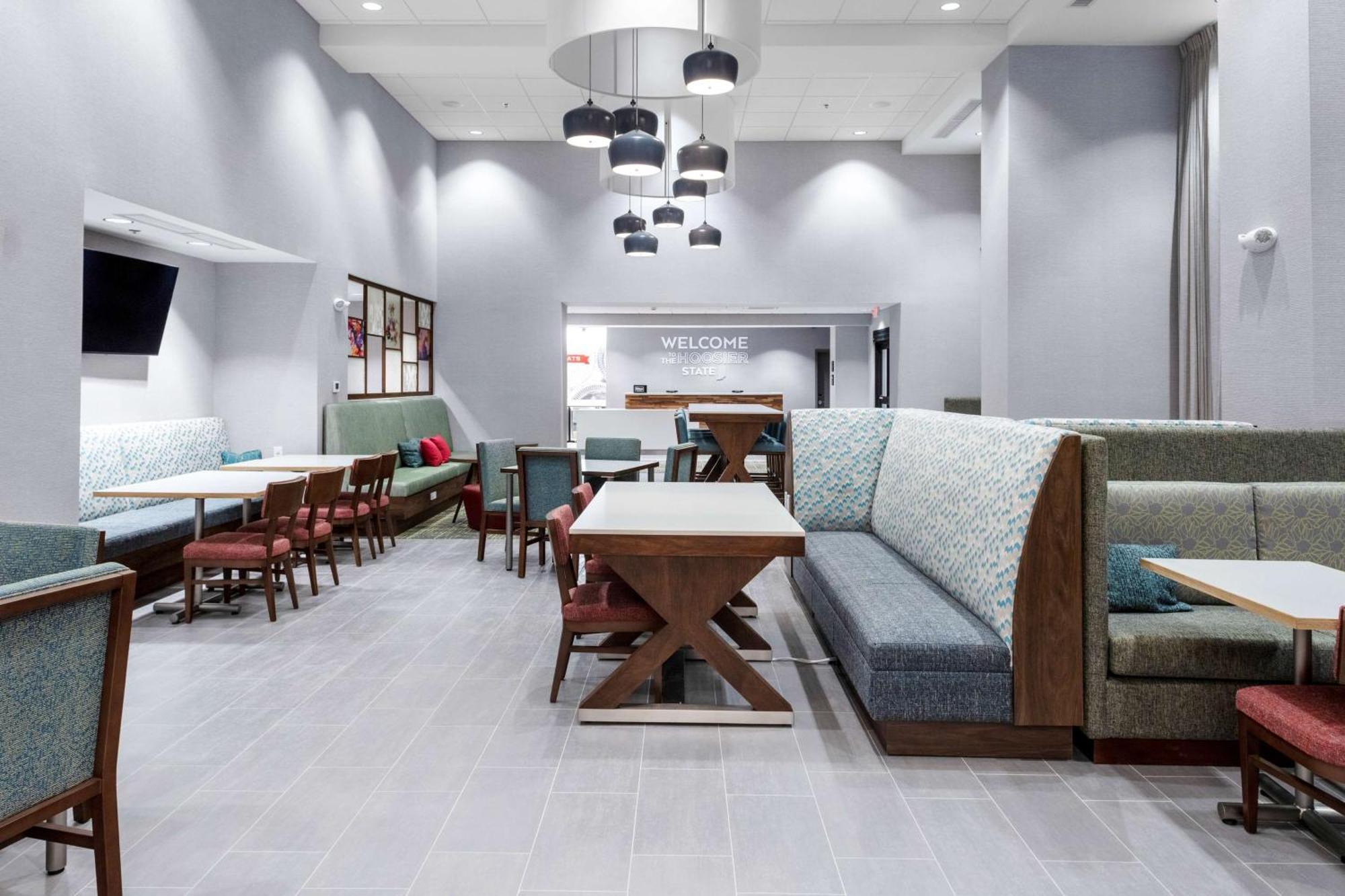 Hampton Inn & Suites Avon Indianapolis エクステリア 写真